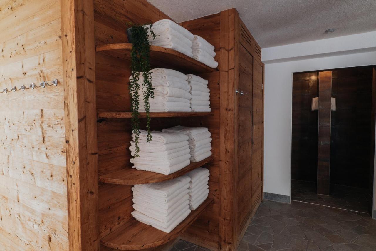 Wellnesshotel Schweizerhof Saas-Fee Exterior foto