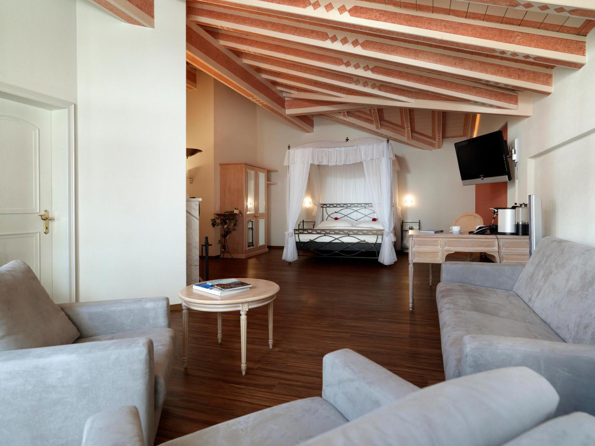 Wellnesshotel Schweizerhof Saas-Fee Exterior foto